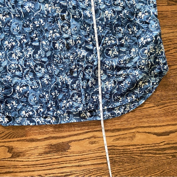 Lauren Ralph Lauren Women's Button Up Blue Shirt Medium Floral Long Sleeves - Picture 9 of 9